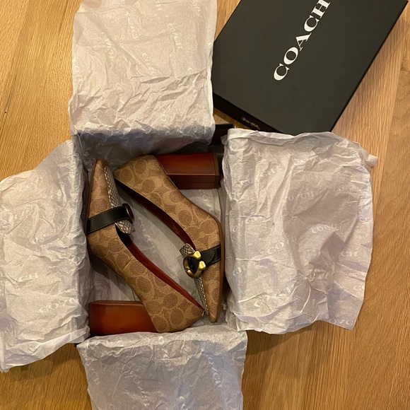 Coach Womens Jade Loafer w Block Heal / Mixed Media / Tan Natural Black / 7 /NWB - Picture 3 of 16